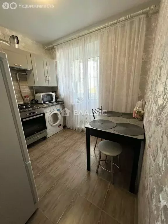 2-комнатная квартира: Нижний Новгород, улица Петровского, 5А (50 м) - Фото 0