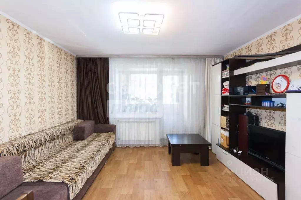 3-к кв. Хакасия, Абакан просп. Дружбы Народов, 39Б (60.2 м) - Фото 1