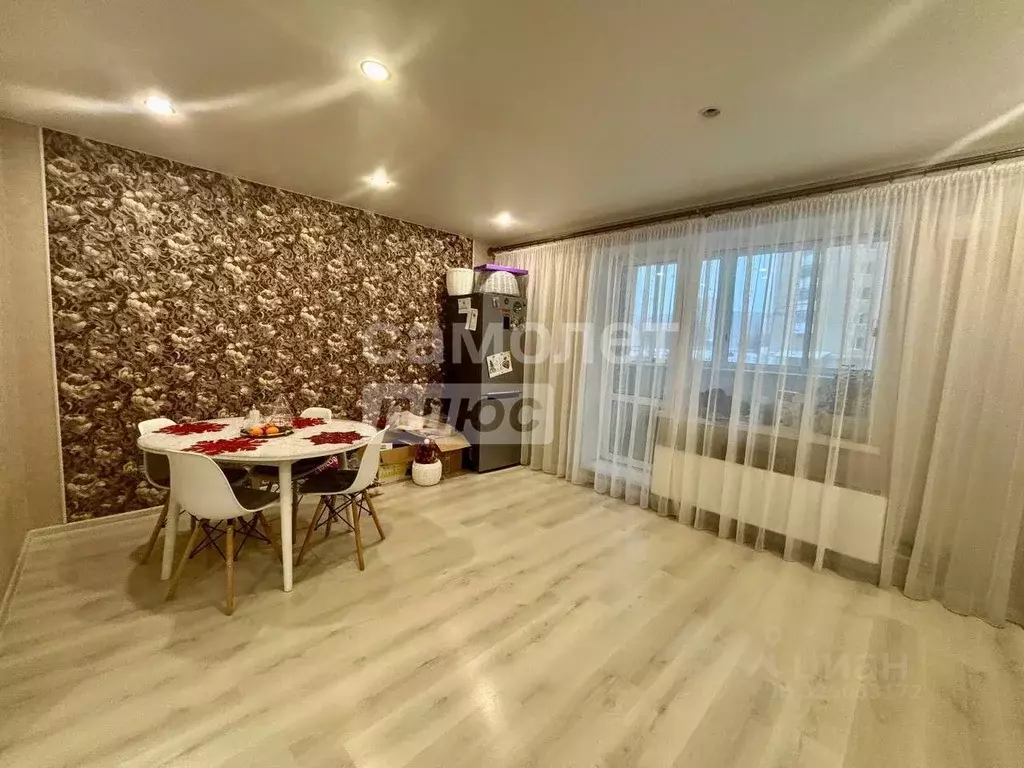 2-к кв. Свердловская область, Ревда ул. Максима Горького, 52 (60.4 м) - Фото 2