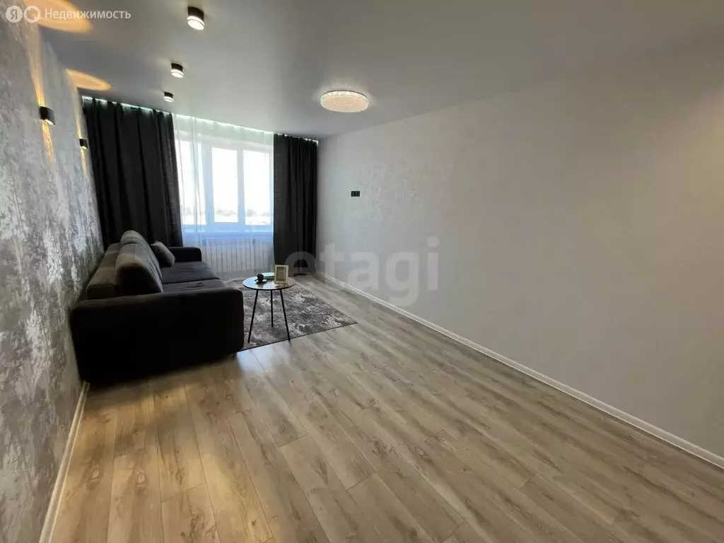 1-комнатная квартира: Саратов, улица имени Николая Сдобнова, 5 (38.8 ... - Фото 1