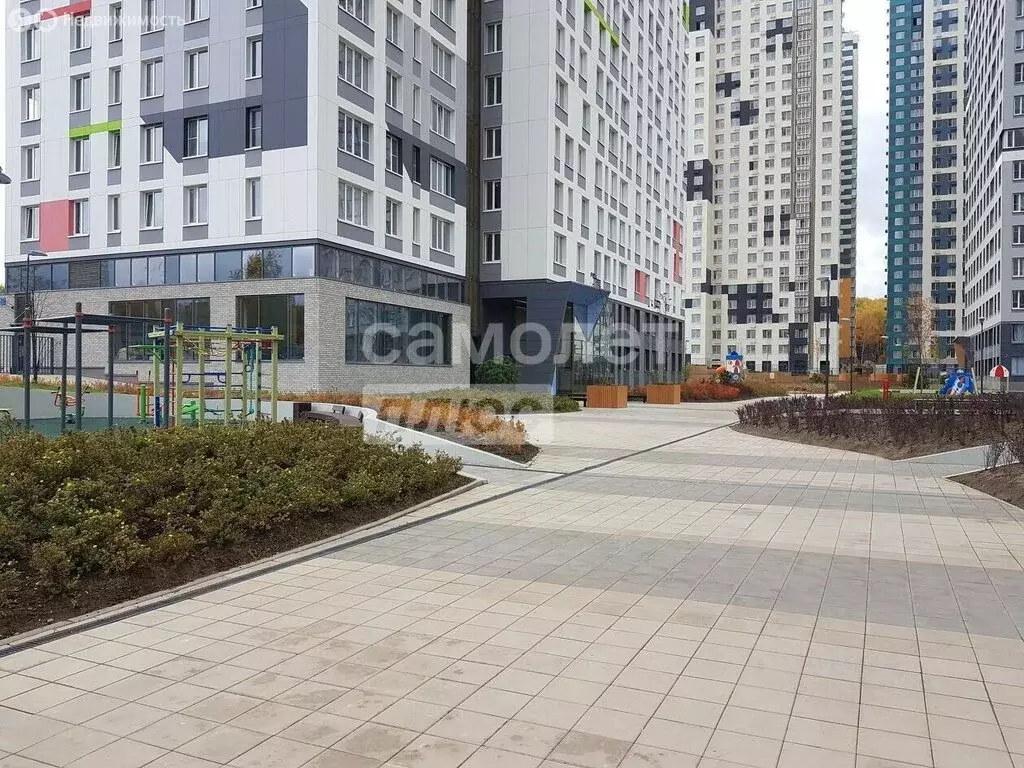 2-комнатная квартира: Красногорск, улица Липовой Рощи, 1к2 (40 м) - Фото 1