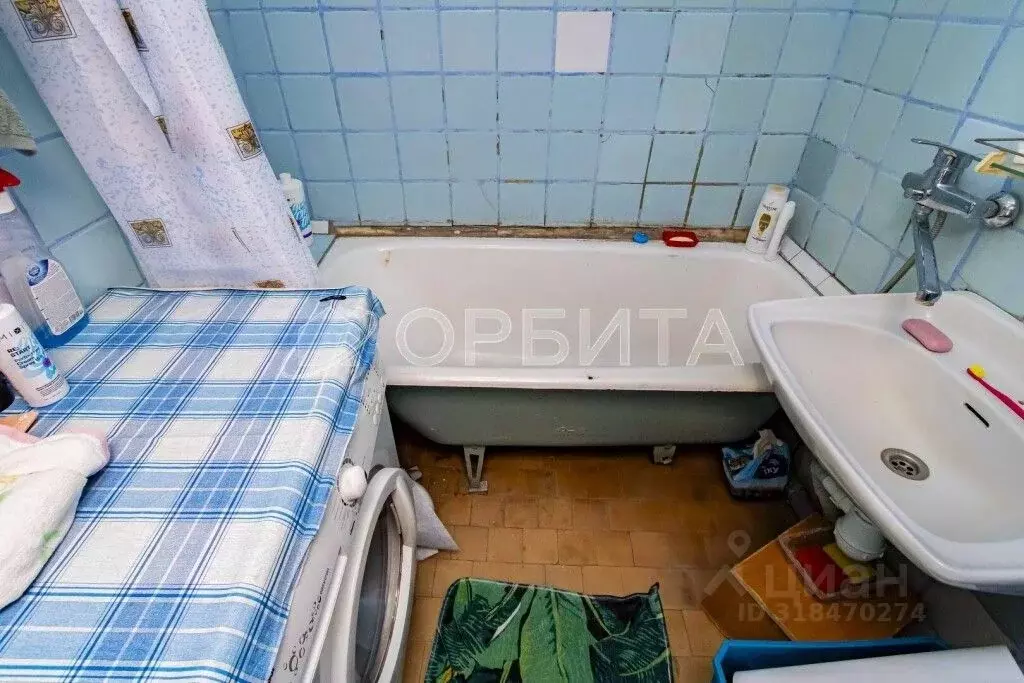 2-к кв. Тюменская область, Тюмень ул. Республики, 92 (49.0 м) - Фото 0
