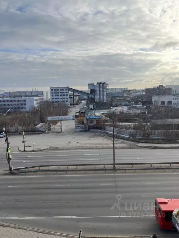 1-к кв. Саха (Якутия), Якутск ул. Дзержинского, 51 (46.0 м) - Фото 0