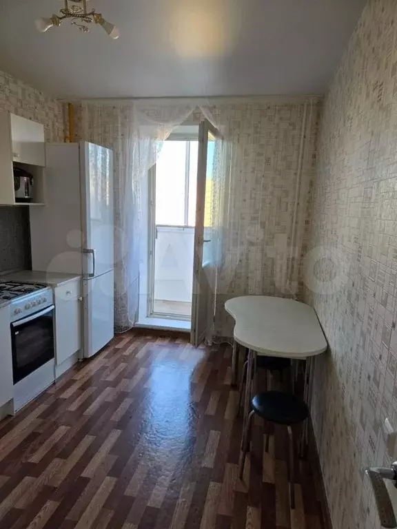 1-к. квартира, 38 м, 8/10 эт. - Фото 1