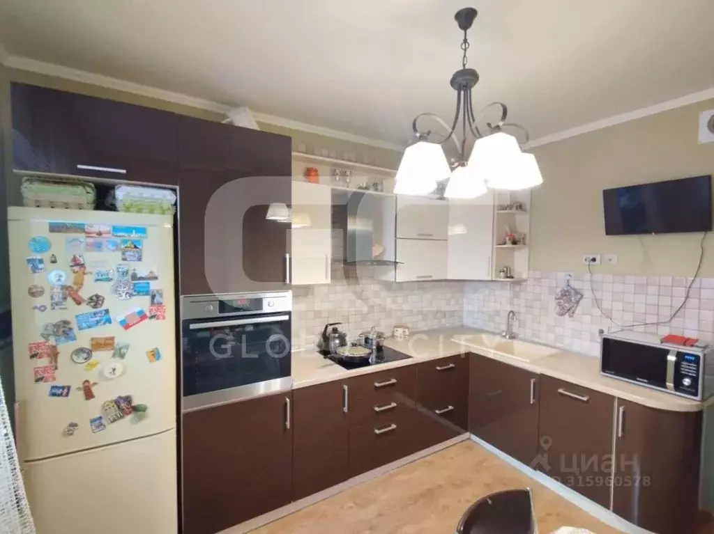 2-к кв. Брянская область, Брянск Красноармейская ул., 38 (67.4 м) - Фото 2