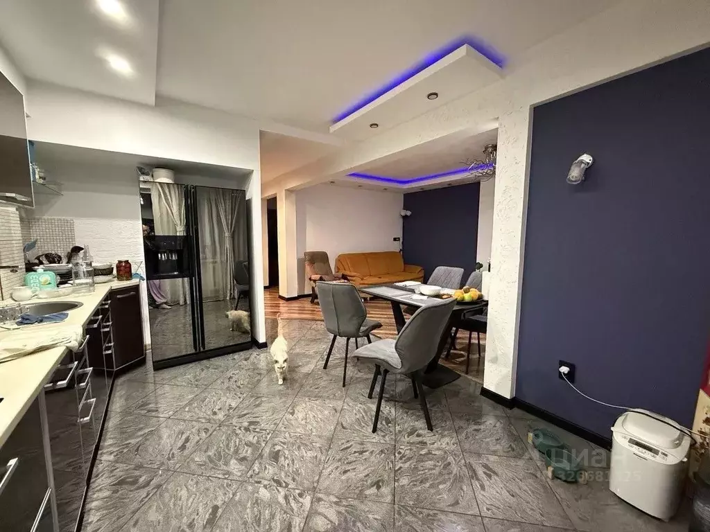 4-к кв. Алтай, Горно-Алтайск ул. Григория Чорос-Гуркина, 74 (81.0 м) - Фото 1