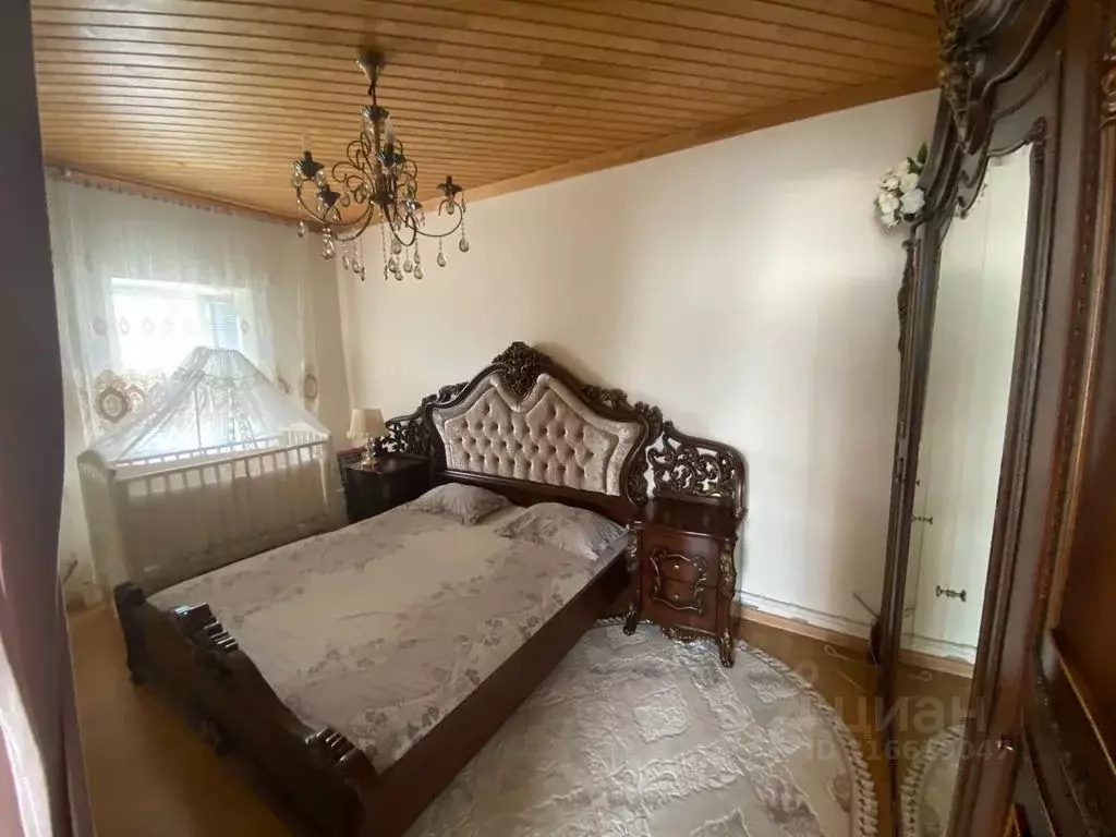 Дом в Дагестан, с. Гуниб ул. Гунибская, 13А (150 м) - Фото 0