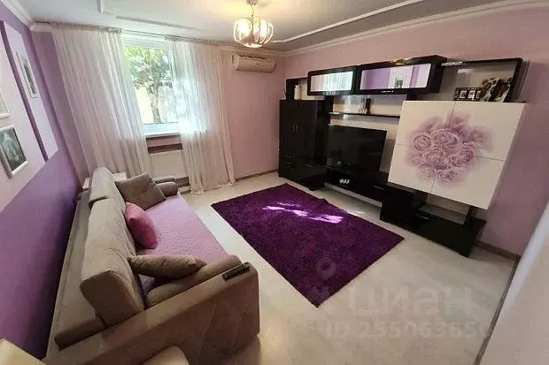 Дом в Крым, Евпатория ул. Интернациональная (50 м) - Фото 1