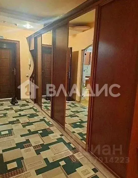 2-к кв. Бурятия, Улан-Удэ ул. Добролюбова, 37 (79.0 м) - Фото 0