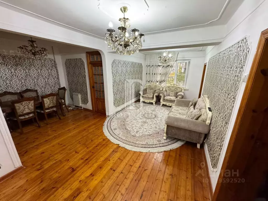 3-к кв. Дагестан, Махачкала ул. Каримова (85.0 м) - Фото 1