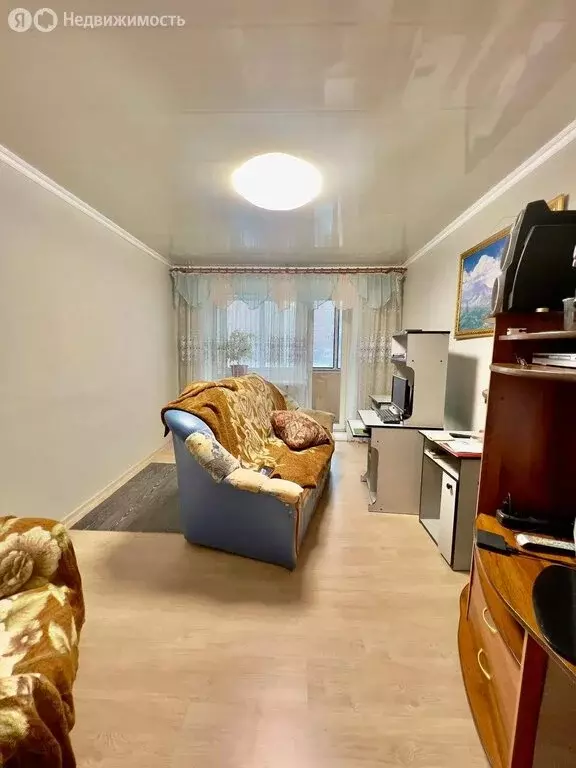 3-комнатная квартира: Осинники, улица Революции, 27 (60 м) - Фото 1