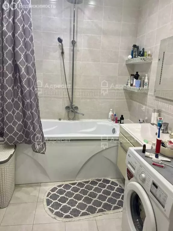 3-комнатная квартира: Волгоград, Новороссийская улица, 8 (104 м) - Фото 0