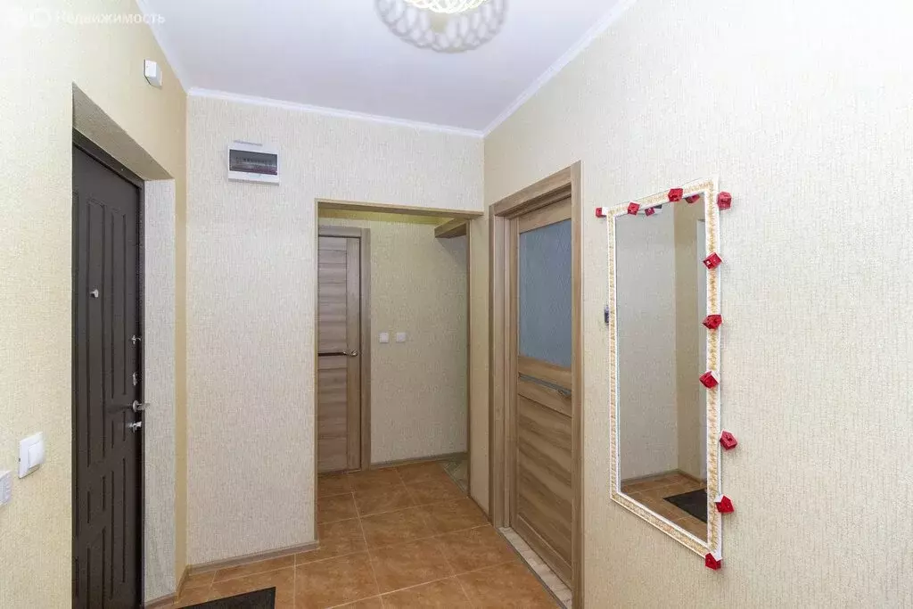 1-комнатная квартира: Тюмень, улица Александра Протозанова, 10 (39.1 ... - Фото 1