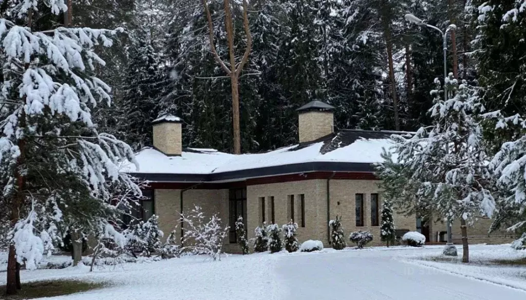 Коттедж в Московская область, Одинцовский городской округ, Маслово ... - Фото 1