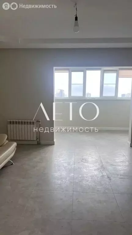 2-комнатная квартира: Сочи, улица Яна Фабрициуса, 2/9А (70 м) - Фото 1