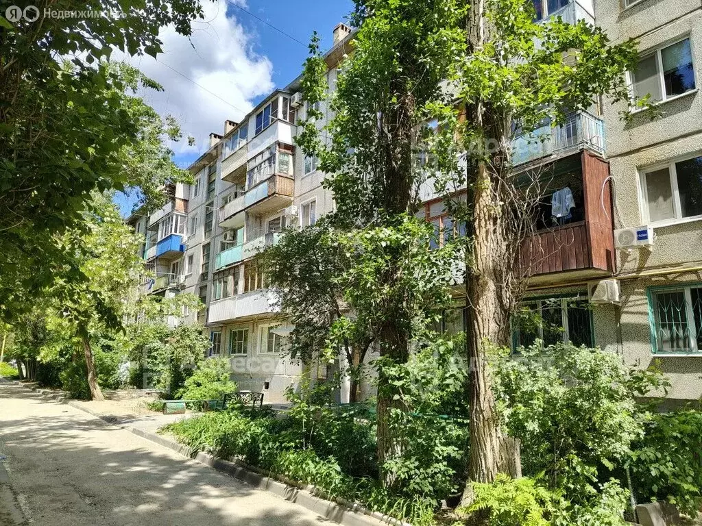 2-комнатная квартира: Волгоград, улица Автомобилистов, 6 (43.8 м) - Фото 0
