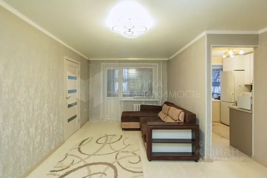 2-к кв. Тюменская область, Тюмень Рижская ул., 72 (43.0 м) - Фото 0