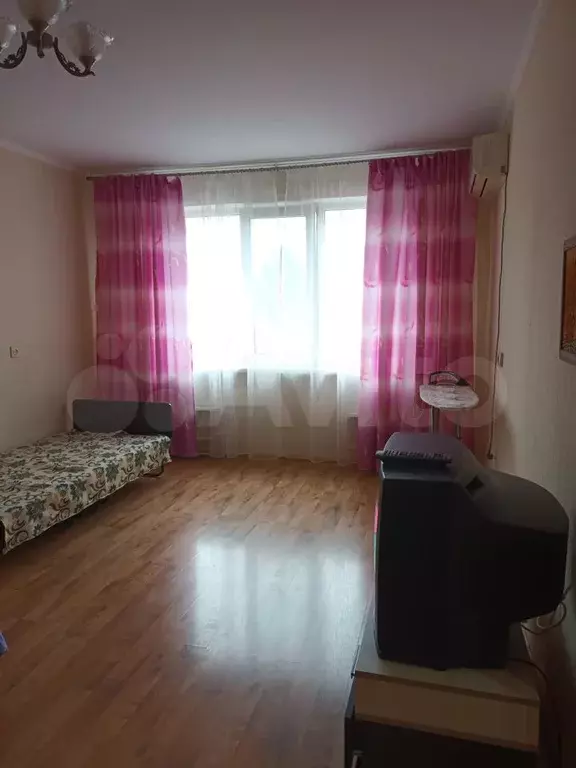 1-к. квартира, 40 м, 2/10 эт. - Фото 1