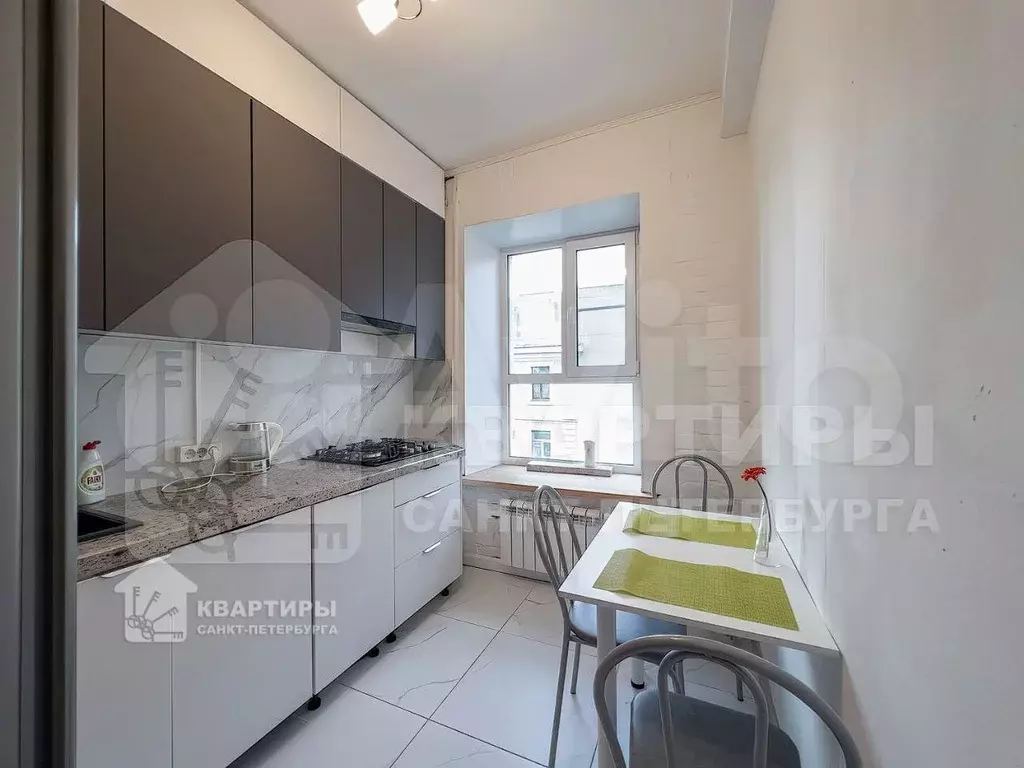 Комната 10 м в 6-к., 6/6 эт. - Фото 1