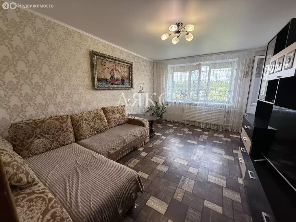 2-комнатная квартира: Ишимбай, улица Чкалова, 24 (49.5 м) - Фото 0
