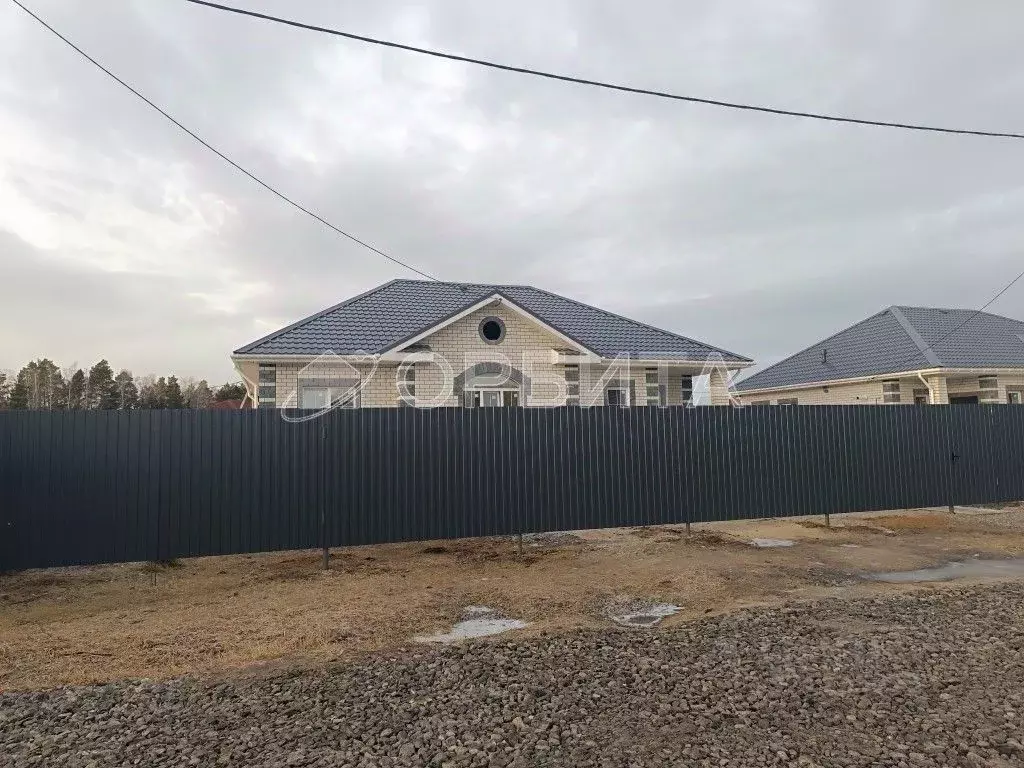 Дом в Тюменская область, Тюменский муниципальный округ, с. Перевалово ... - Фото 1