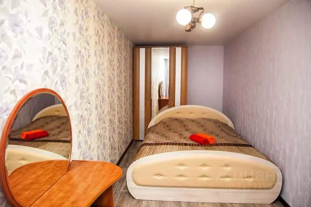 Комната Кемеровская область, Кемерово ул. 50 лет Октября, 21а (10.0 м) - Фото 1