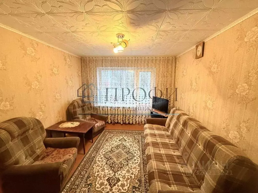 2-к кв. Белгородская область, Новый Оскол Дорожная ул., 13 (36.0 м) - Фото 1