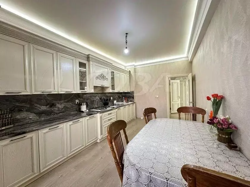 3-к кв. Дагестан, Махачкала туп. 1-й Хуршилова, 17 (95.0 м) - Фото 0
