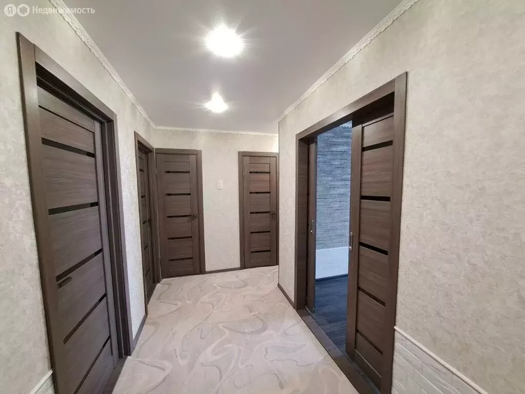 3-комнатная квартира: Кумертау, Логовая улица, 5 (62.2 м) - Фото 0