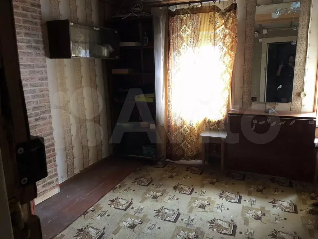 Комната 13 м в 3-к., 2/2 эт. - Фото 1