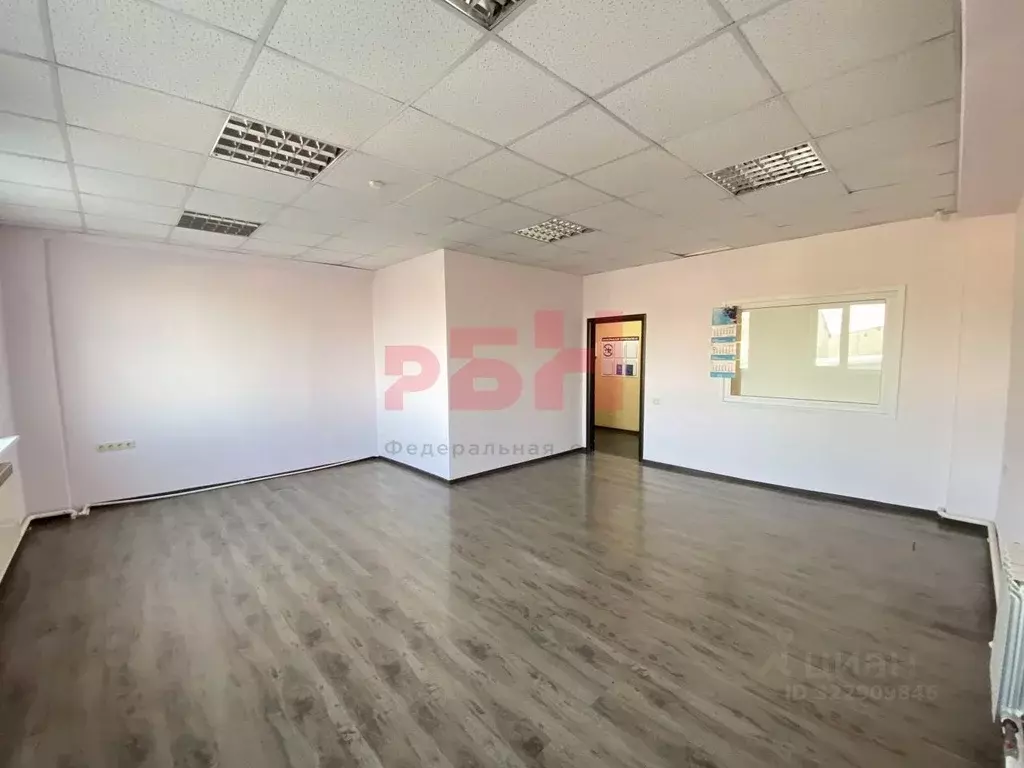 Офис в Курганская область, Курган просп. Машиностроителей, 23к12 (65 ... - Фото 1