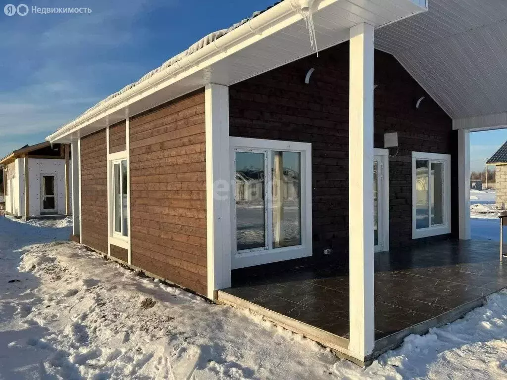 Дом в Свердловская область, посёлок городского типа Белоярский (50 м) - Фото 1