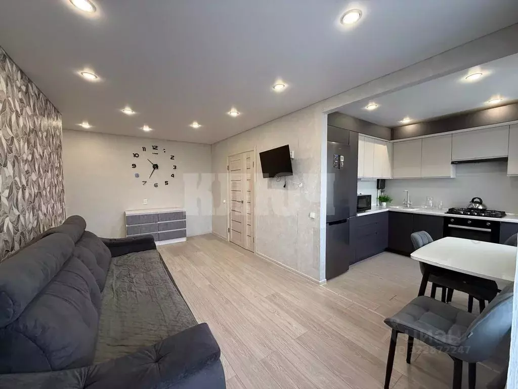 3-к кв. Вологодская область, Сокол Советская ул., 58 (56.3 м) - Фото 1