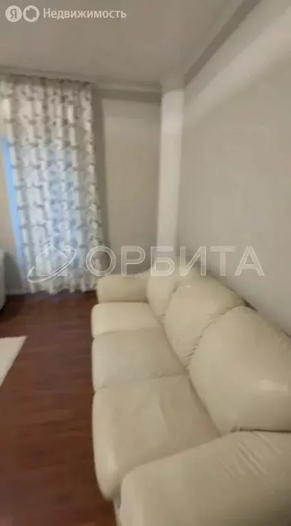 2-комнатная квартира: Тюмень, улица 50 лет ВЛКСМ, 15 (66.8 м) - Фото 1