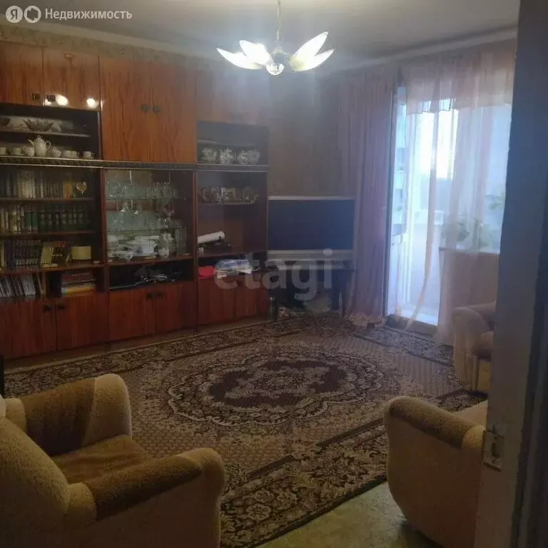 3-комнатная квартира: Пермь, улица Максима Горького, 65 (68 м) - Фото 0