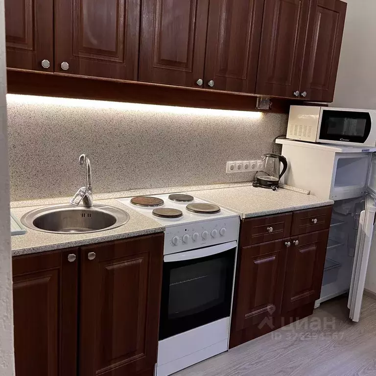 2-к кв. Московская область, Красногорск Опалиха мкр, ул. Дежнева, 15 ... - Фото 1