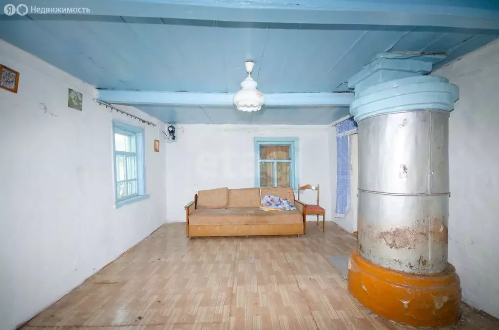 Дом в Ялуторовск, улица Челюскинцев, 1 (40 м) - Фото 1