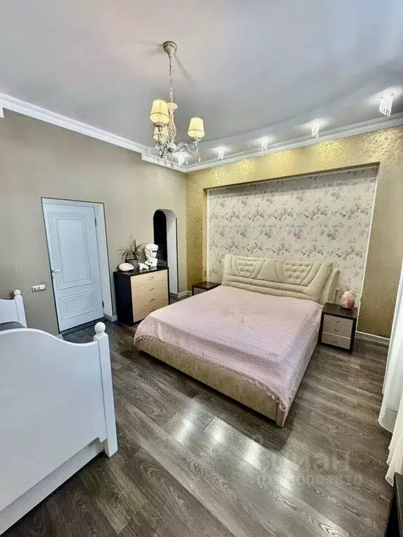 3-к кв. Крым, Симферополь ул. Генерала Яременко, 29 (66.0 м) - Фото 2