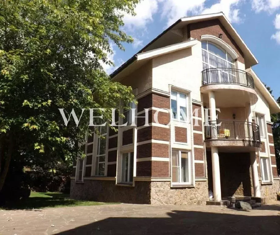 Продается дом в пгт Лесной Городок - Фото 1