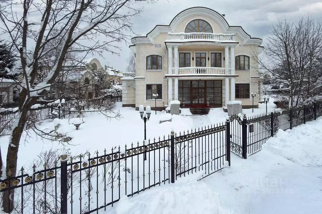Дом в Московская область, Красногорск городской округ, с. ... - Фото 1