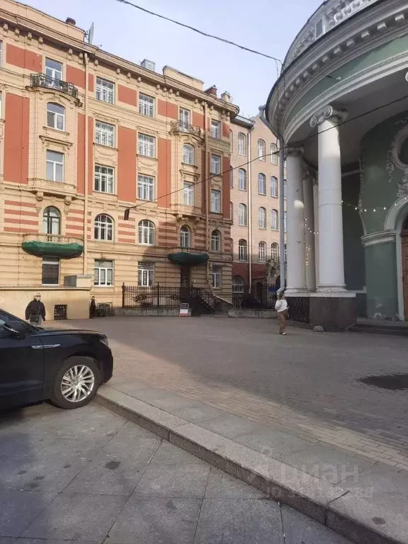 Помещение свободного назначения в Санкт-Петербург Кирочная ул., 8 (119 ... - Фото 0