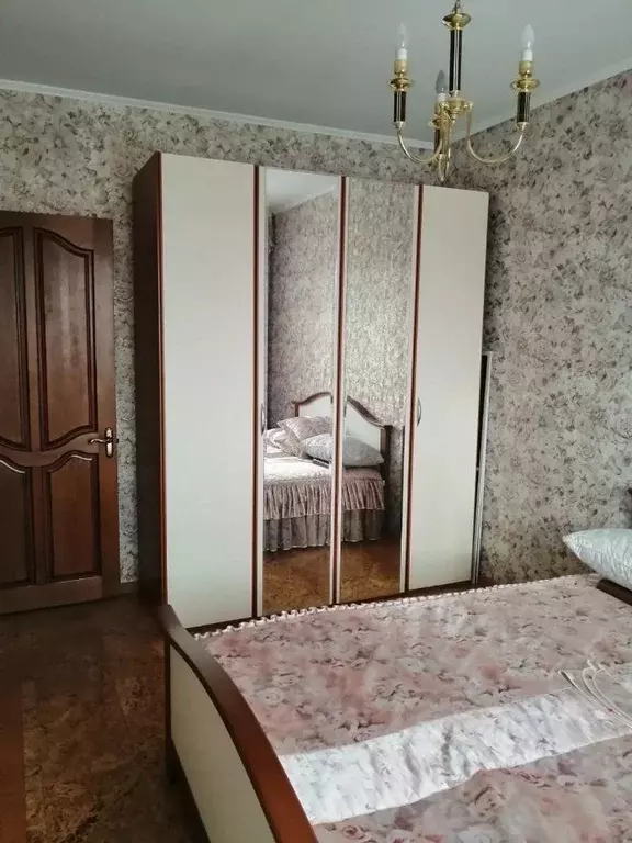 3-к кв. Новосибирская область, Новосибирск Троллейная ул., 142 (66.0 ... - Фото 0