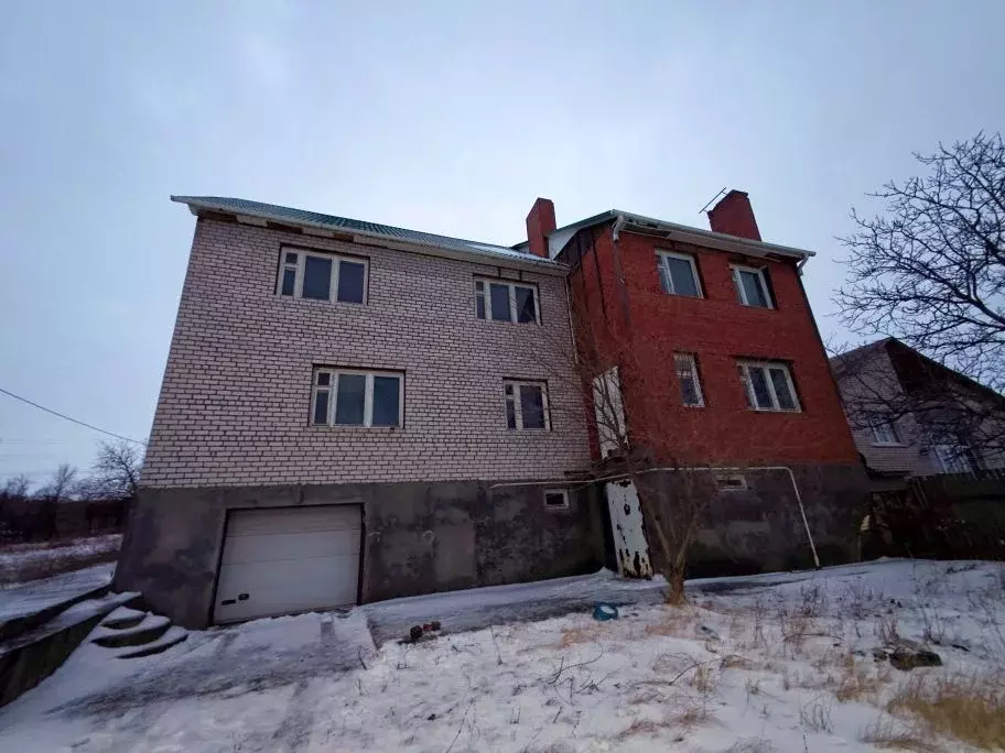 Дом в Волгоградская область, Волгоград ул. 33 Героев (400 м) - Фото 1