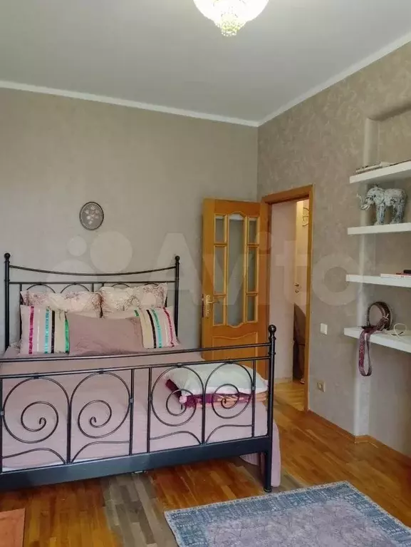 3-к. квартира, 70 м, 5/5 эт. - Фото 0