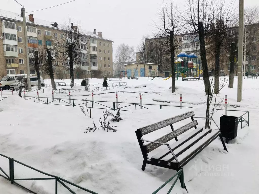 2-к кв. Смоленская область, Ярцево ул. Максима Горького, 28К2 (45.0 м) - Фото 1