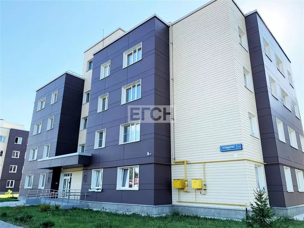 Продается 4-комнатная квартира - Фото 1