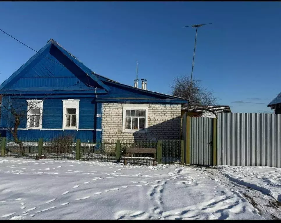 Дом в Брянская область, Трубчевский район, Городецкое с/пос, д. ... - Фото 1