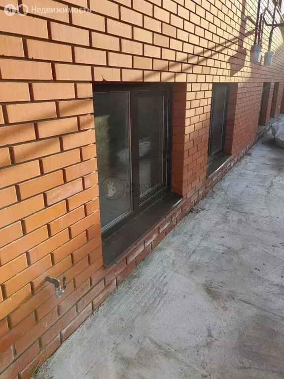 Дом в Арск, улица Тази Гиззата (172 м) - Фото 1