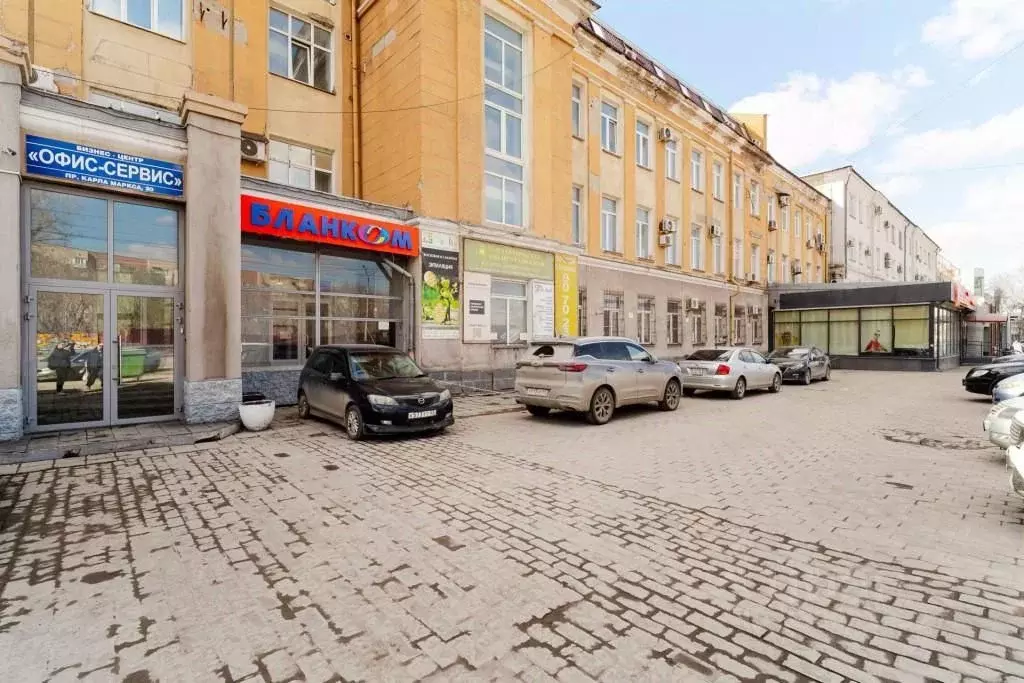 Помещение свободного назначения в Омская область, Омск просп. Карла ... - Фото 0