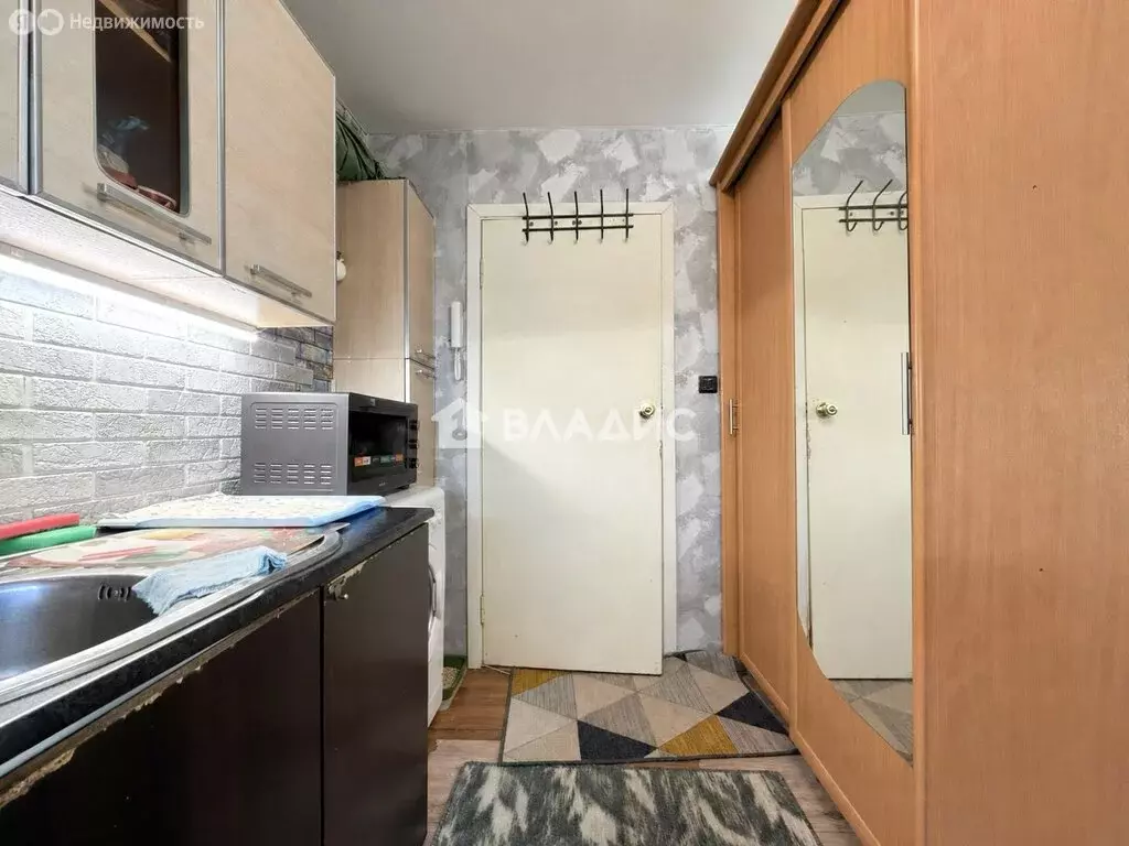 1к в 4-комнатной квартире (18 м) - Фото 2